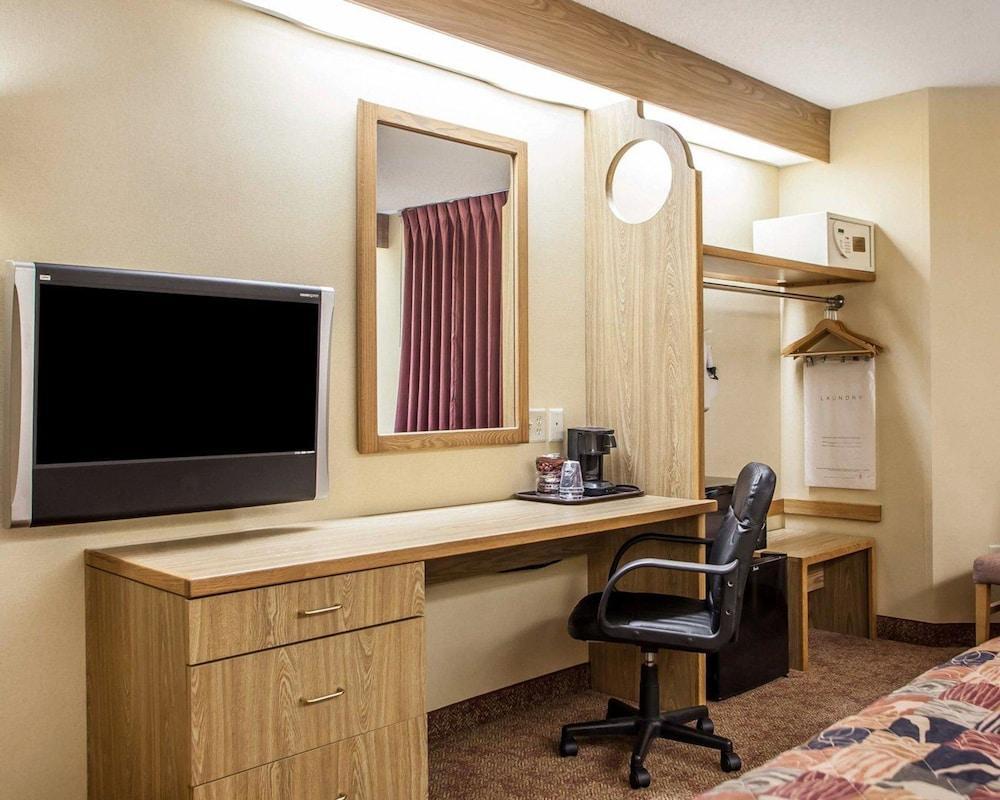 Baymont Inn & Suites By Wyndham Mukwonago Kültér fotó
