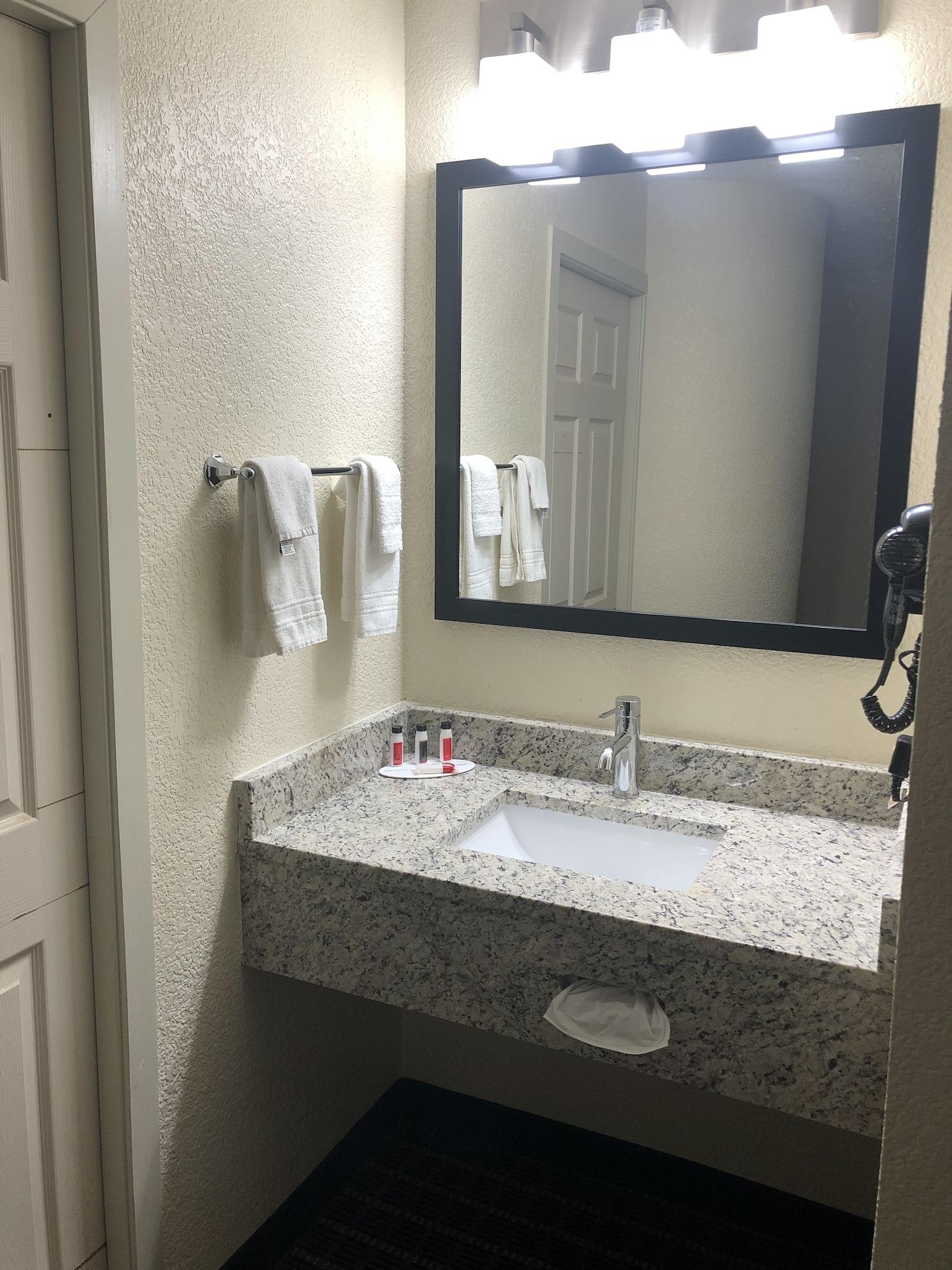 Baymont Inn & Suites By Wyndham Mukwonago Kültér fotó