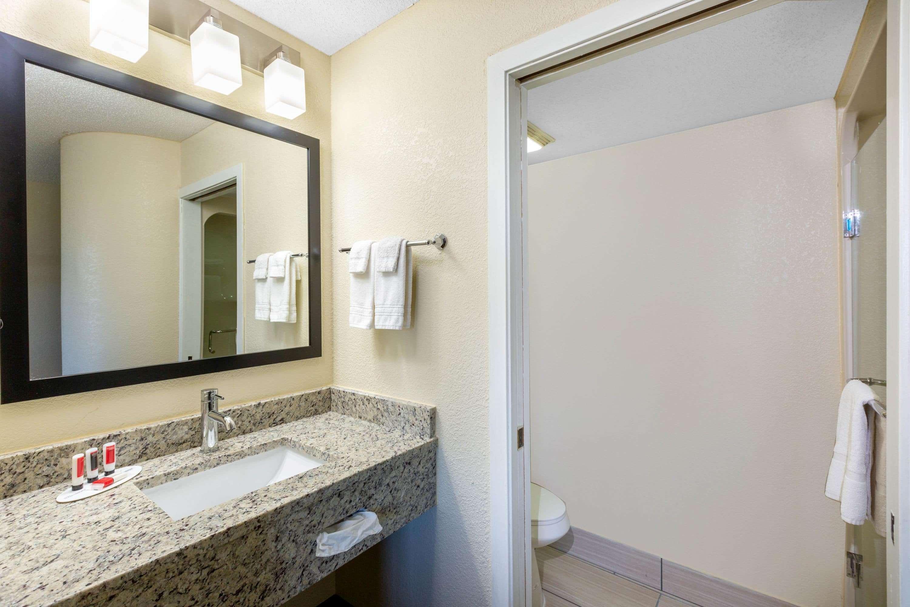 Baymont Inn & Suites By Wyndham Mukwonago Kültér fotó